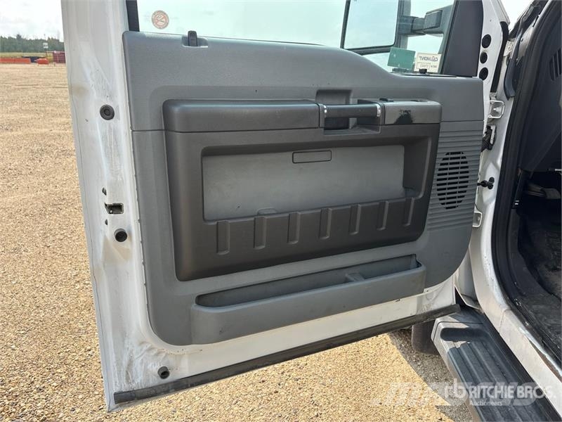 Ford F-550 XLT 4x2 Service Truck Komunalna vozila za opštu namenu