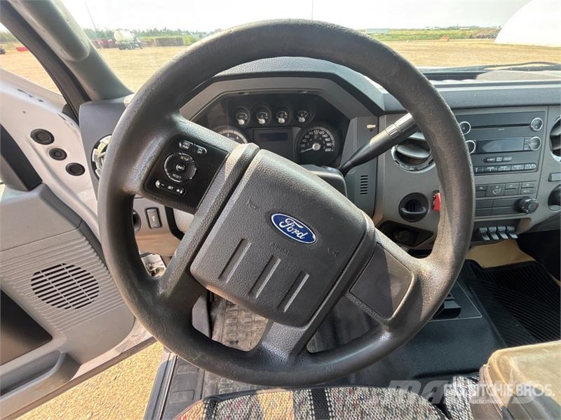 Ford F-550 XLT 4x2 Service Truck Komunalna vozila za opštu namenu