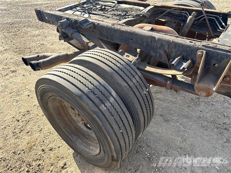 Ford F-550 XLT 4x4 Cab and Chassis (Inoperable) Kabine i unutrašnjost
