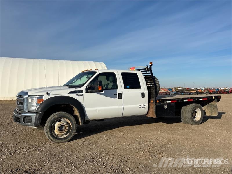 Ford F-550 XLT 4x4 Crew Cab Flatbed Truck Kamioni sa otvorenim sandukom