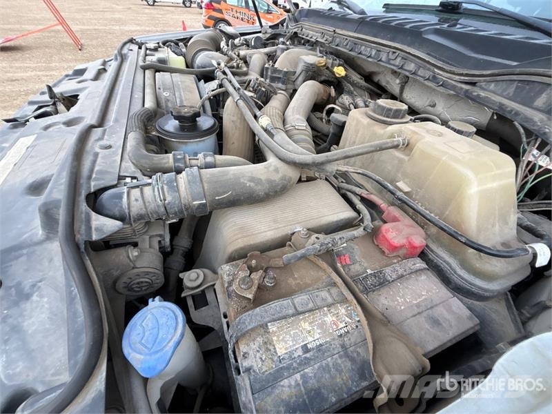 Ford F-550 XLT 4x4 Crew Cab Flatbed Truck Kamioni sa otvorenim sandukom