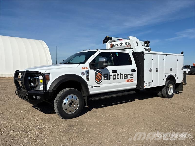 Ford F-550 XLT 4x4 Crew Cab Service Truck Municipal / general purpose vehicles