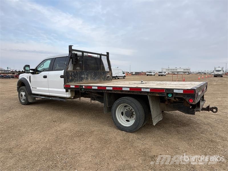 Ford F-550 XLT 4x4 Crew Cab Flatbed Truck Kamioni sa otvorenim sandukom