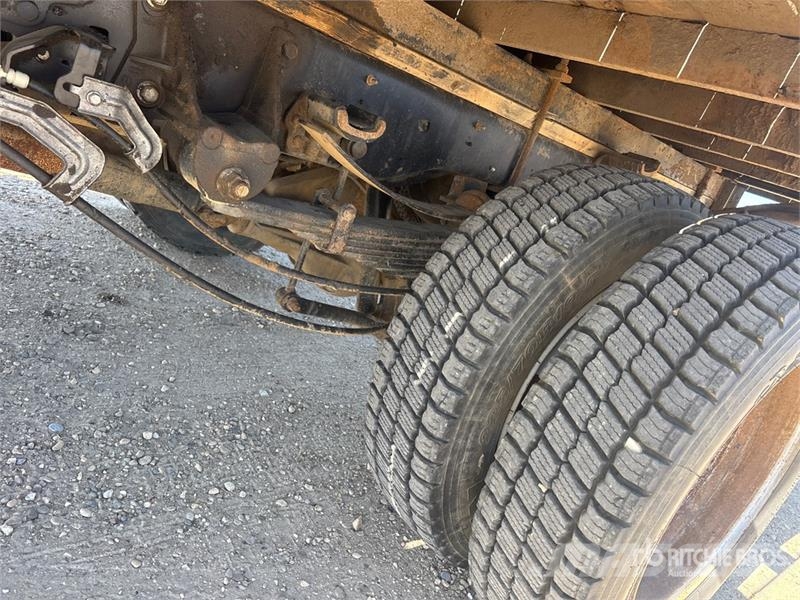 Ford F-550 XLT 4x4 Crew Cab Flatbed Truck Lastbil med lad/Flatbed