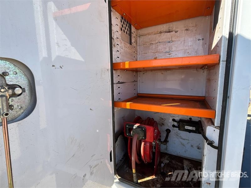 Ford F-550 XLT 4x4 Crew Cab Service Truck Municipal / general purpose vehicles
