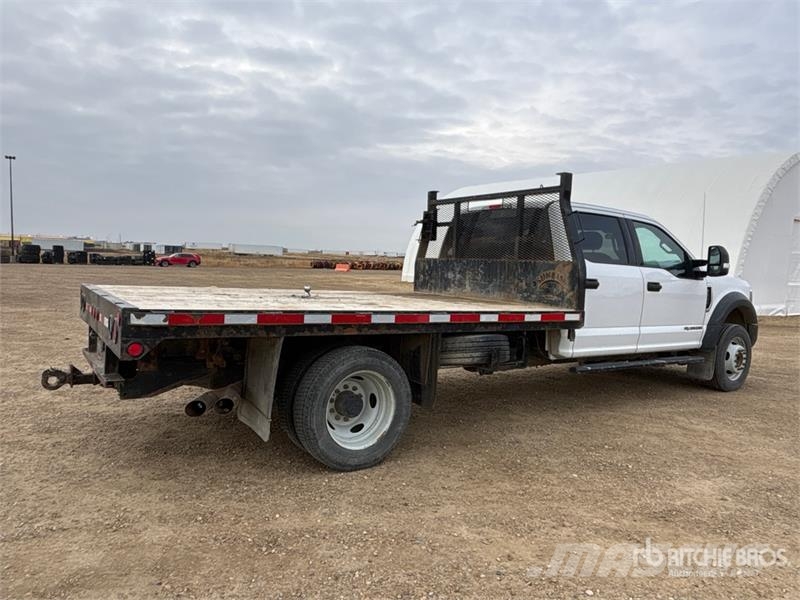 Ford F-550 XLT 4x4 Crew Cab Flatbed Truck Kamioni sa otvorenim sandukom