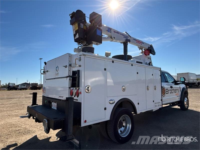 Ford F-550 XLT 4x4 Crew Cab Service Truck Municipal / general purpose vehicles