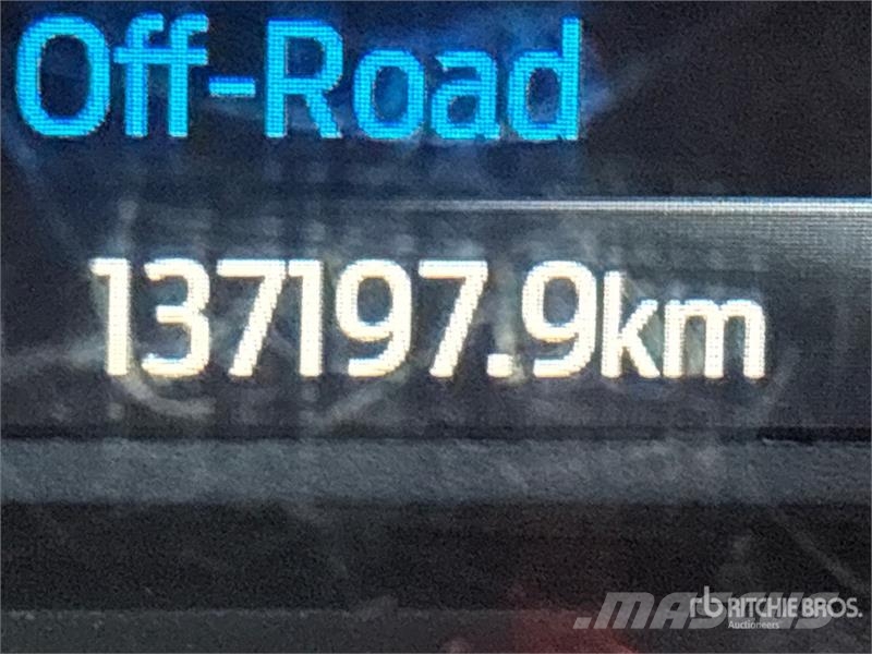 Ford F-550 XLT 4x4 Crew Cab Service Truck Camions et véhicules municipaux