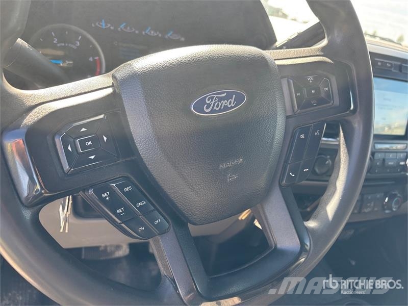 Ford F-550 XLT 4x4 Crew Cab Service Truck Kommunal-Sonderfahrzeuge