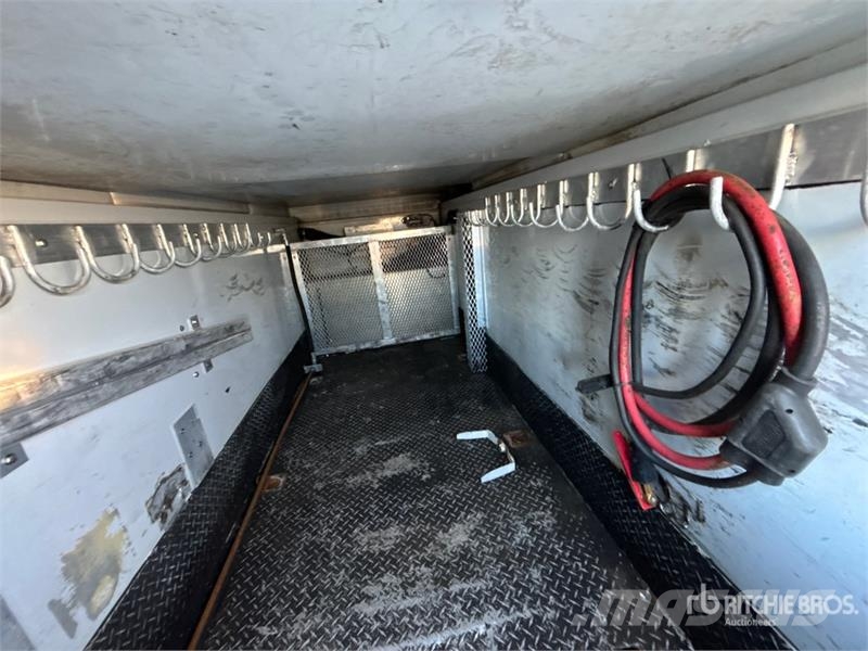 Ford F-550 XLT 4x4 Crew Cab Service Truck Camions et véhicules municipaux