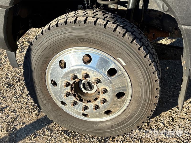 Ford F-550 XLT 4x4 Crew Cab Service Truck Camions et véhicules municipaux