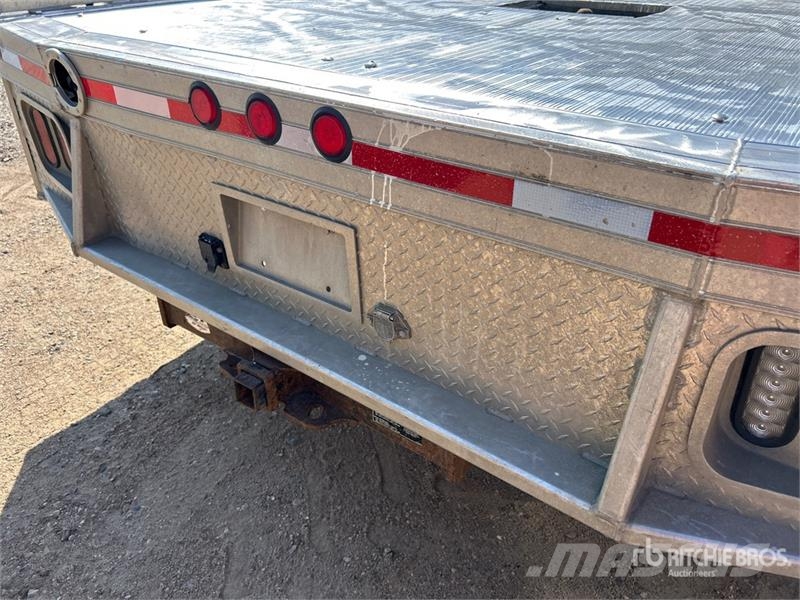 Ford F-550 XLT 4x4 Crew Cab Flatbed Truck 플랫베드/드롭사이드 트럭