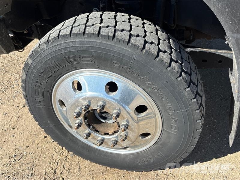 Ford F-550 XLT 4x4 Crew Cab Service Truck Municipal / general purpose vehicles