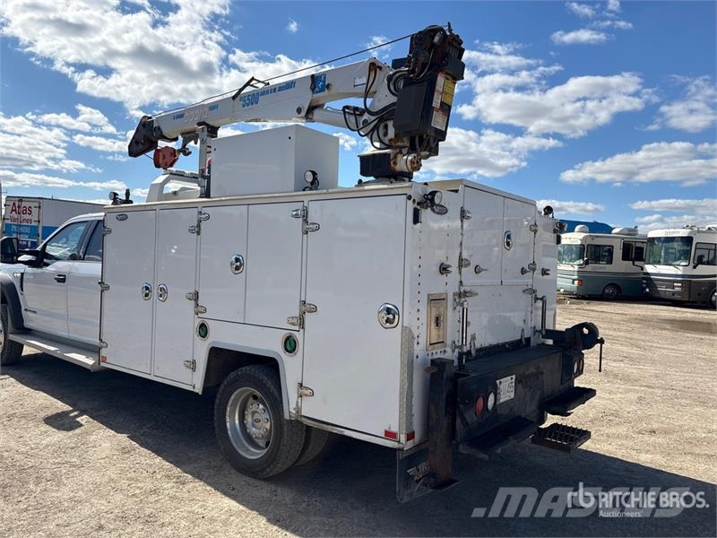 Ford F-550 XLT 4x4 Crew Cab Service Truck Kommunal-Sonderfahrzeuge