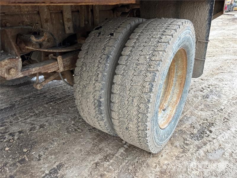 Ford F-550 XLT 4x4 Crew Cab Flatbed Truck (Inoperable) Camiões estrado/caixa aberta