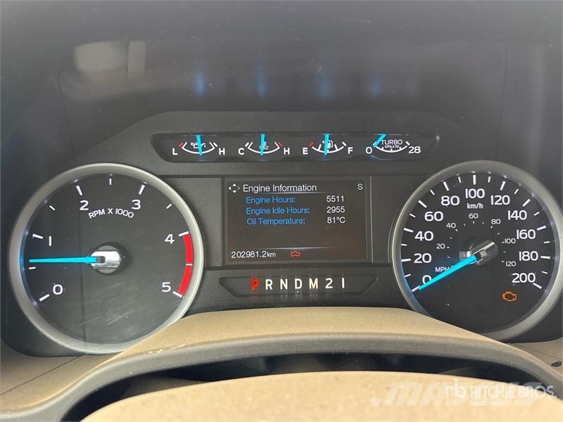 Ford F-550 XLT 4x4 Extended Cab Service Truck 시립/다목적 차량