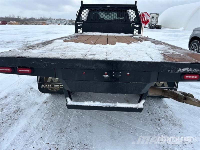 Ford F-550 XLT 4x4 Flatbed Truck Φορτηγά Kαρότσα με ανοιγόμενα πλαϊνά