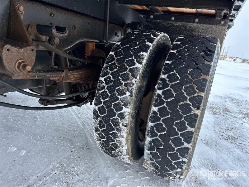 Ford F-550 XLT 4x4 Flatbed Truck Φορτηγά Kαρότσα με ανοιγόμενα πλαϊνά