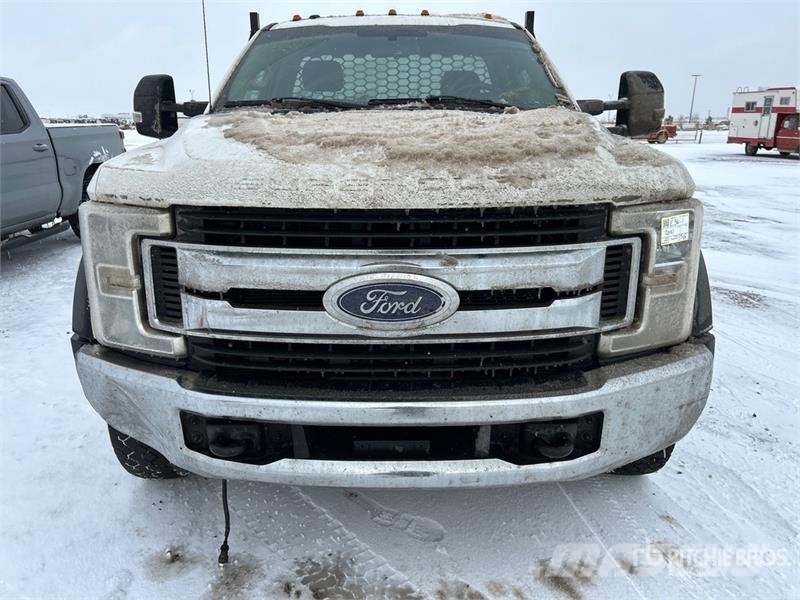 Ford F-550 XLT 4x4 Flatbed Truck Φορτηγά Kαρότσα με ανοιγόμενα πλαϊνά