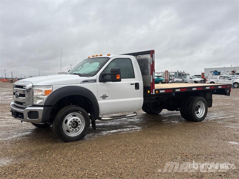 Ford F-550 XLT 4x4 Flatbed Truck Camion con sponde ribaltabili