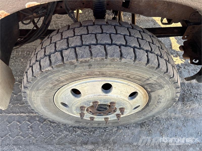 Ford F-550 XLT 4x4 Pressure Truck Ostali kamioni