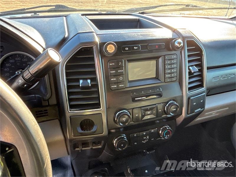 Ford F-550 XLT 4x4 Service Truck Kommunal-Sonderfahrzeuge