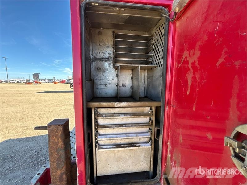 Ford F-550 XLT 4x4 Service Truck Municipal / general purpose vehicles
