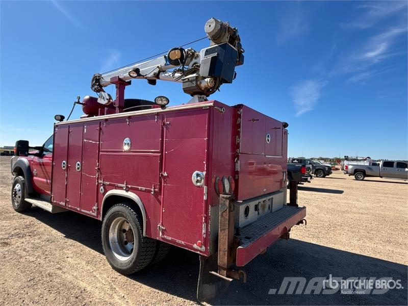 Ford F-550 XLT 4x4 Service Truck Municipal / general purpose vehicles