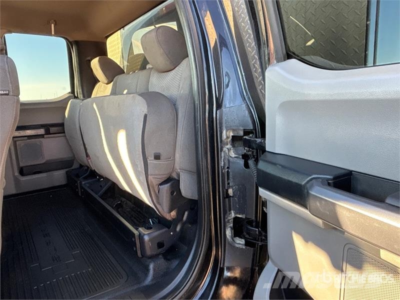 Ford F-550 XLT 4x4 Service Truck Kommunal-Sonderfahrzeuge