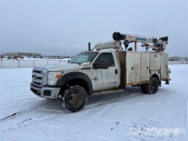 Ford F-550 XLT 4x4 Service Truck Municipal / general purpose vehicles