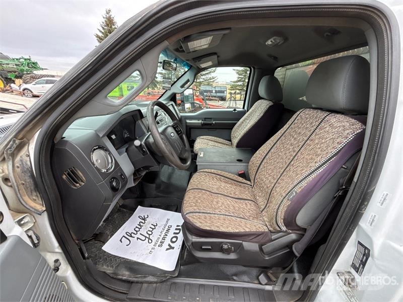 Ford F-550 XLT 4x4 Service Truck Kommunal-Sonderfahrzeuge