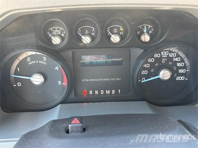 Ford F-550 XLT 4x4 Service Truck Municipal / general purpose vehicles