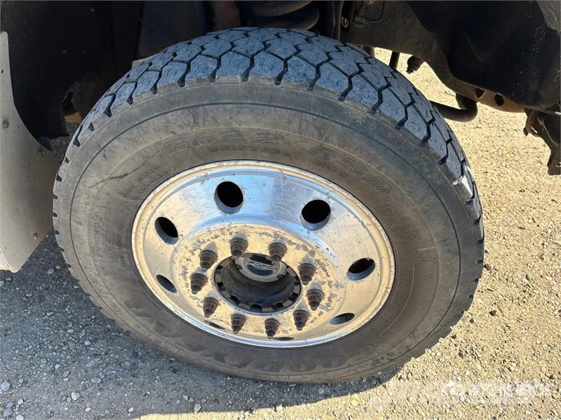 Ford F-550 XLT 4x4 Service Truck Municipal / general purpose vehicles