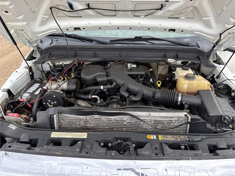Ford F-550 XLT 4x4 Service Truck مركبات الأغراض العامة