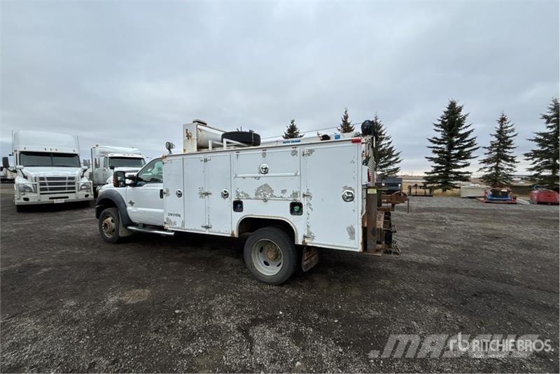 Ford F-550 XLT 4x4 Service Truck Kommunal-Sonderfahrzeuge