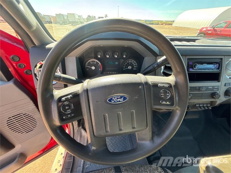 Ford F-550 XLT 4x4 Service Truck Municipal / general purpose vehicles
