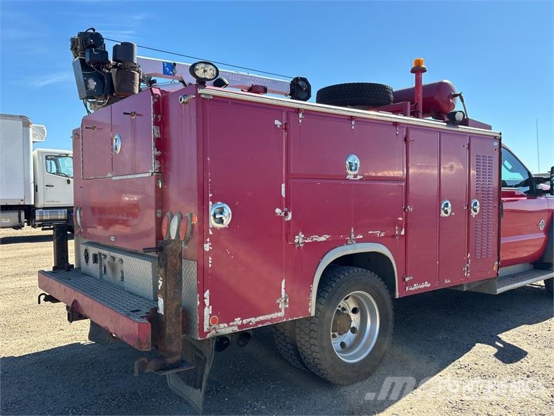 Ford F-550 XLT 4x4 Service Truck Municipal / general purpose vehicles