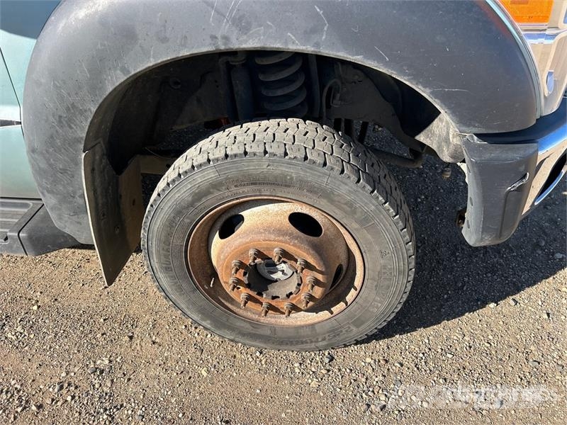 Ford F-550 XLT 4x4 Tow Truck (Inoperable) Vyslobodzovacie vozidlá