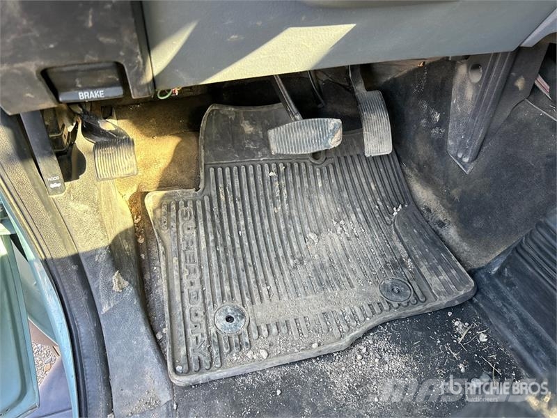 Ford F-550 XLT 4x4 Tow Truck (Inoperable) Vyslobodzovacie vozidlá