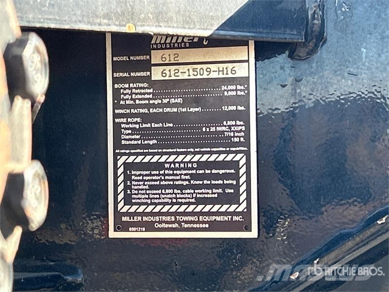Ford F-550 XLT 4x4 Tow Truck (Inoperable) Vyslobodzovacie vozidlá
