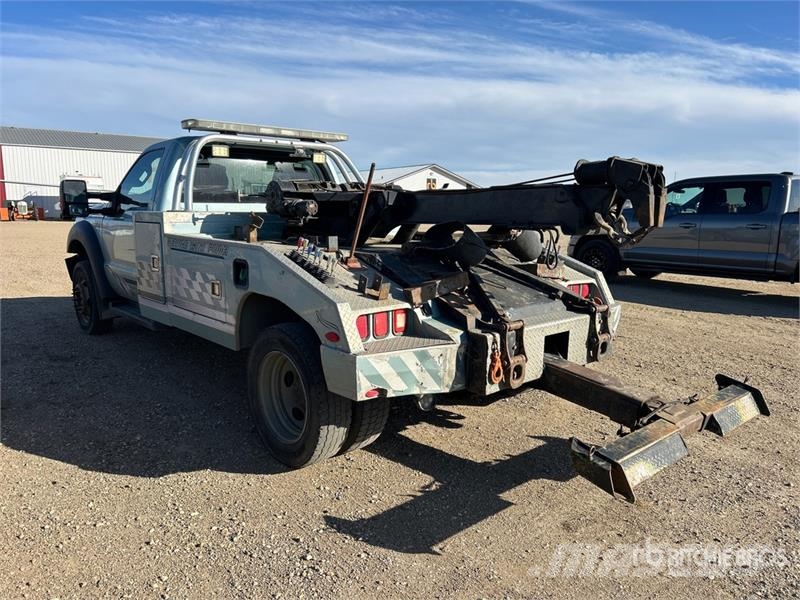 Ford F-550 XLT 4x4 Tow Truck (Inoperable) Vyslobodzovacie vozidlá