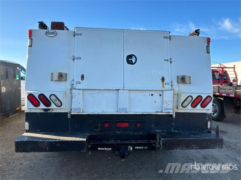 Ford F-550 XLT 4x4 Utility Truck Pikaplar