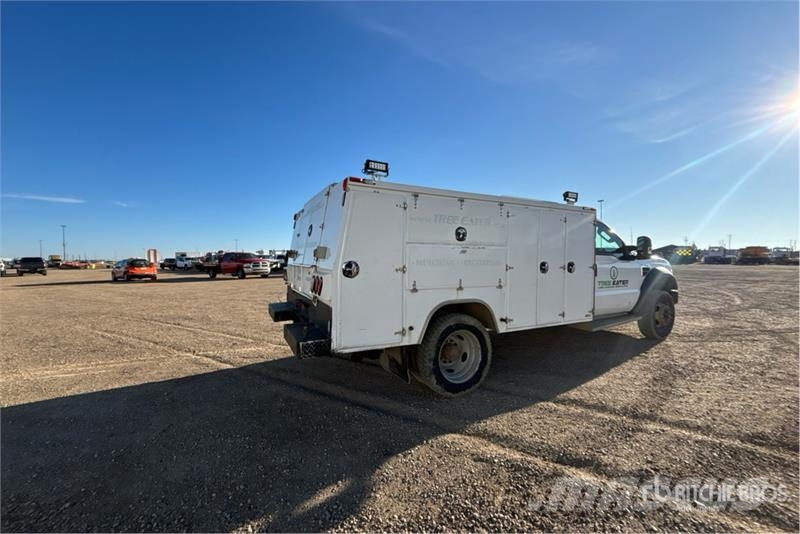 Ford F-550 XLT 4x4 Utility Truck Pikaplar