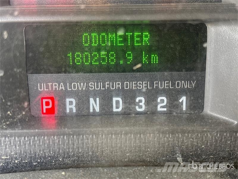 Ford F-550 XLT 4x4 Utility Truck Pikapai / Bortiniai sunkvežimiai