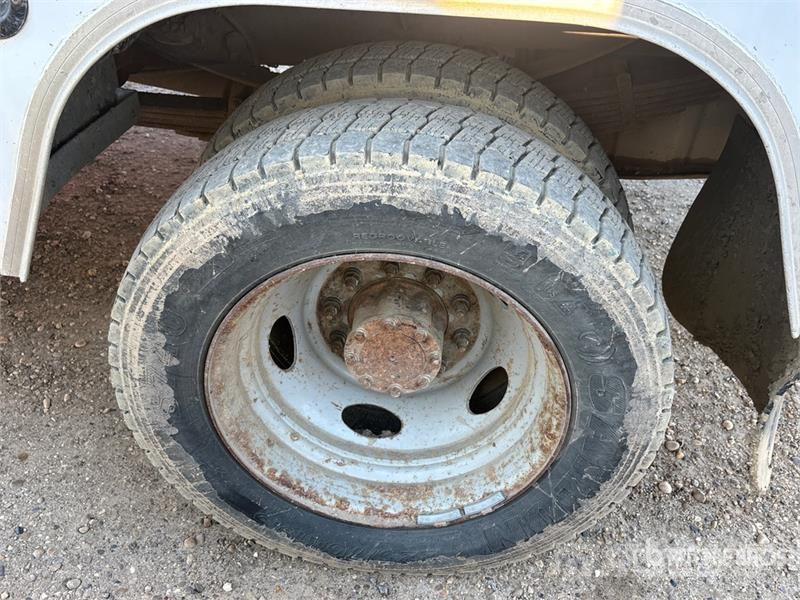 Ford F-550 XLT 4x4 Utility Truck Pikaplar