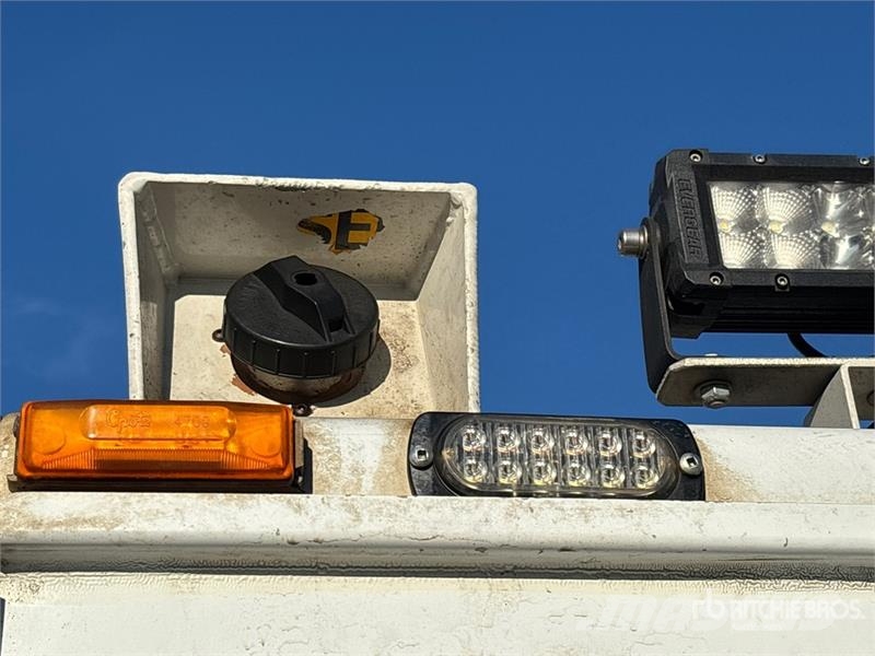 Ford F-550 XLT 4x4 Utility Truck Pikaplar