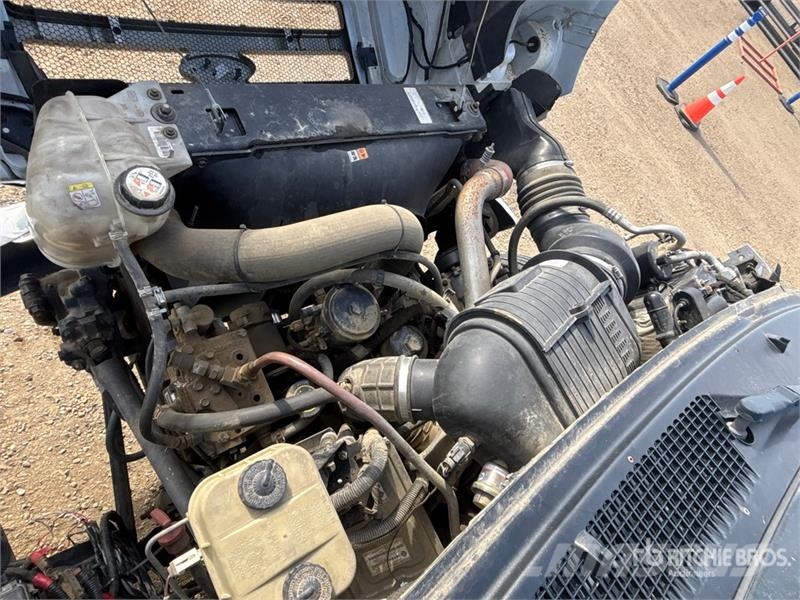 Ford F-650 4x2 Cab and Chassis (Inoperable) Кабіни