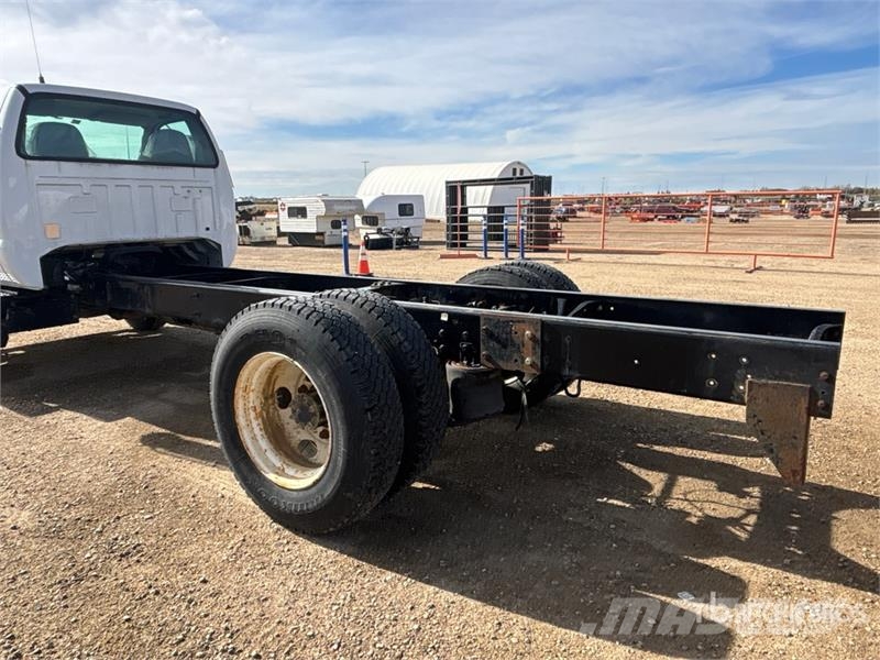 Ford F-650 XLT 4x2 Cab and Chassis Cabines e interior
