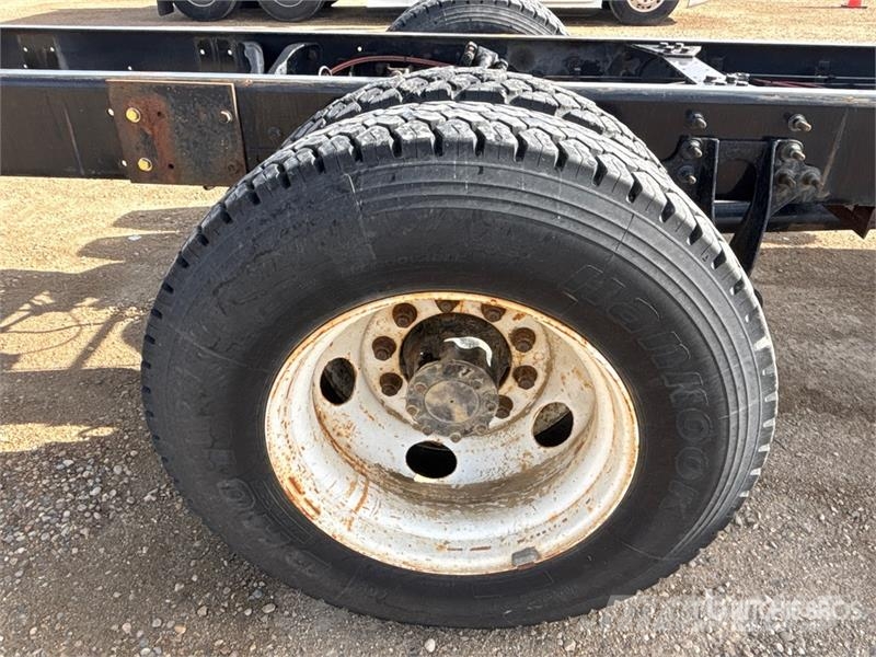 Ford F-650 XLT 4x2 Cab and Chassis Cabines e interior