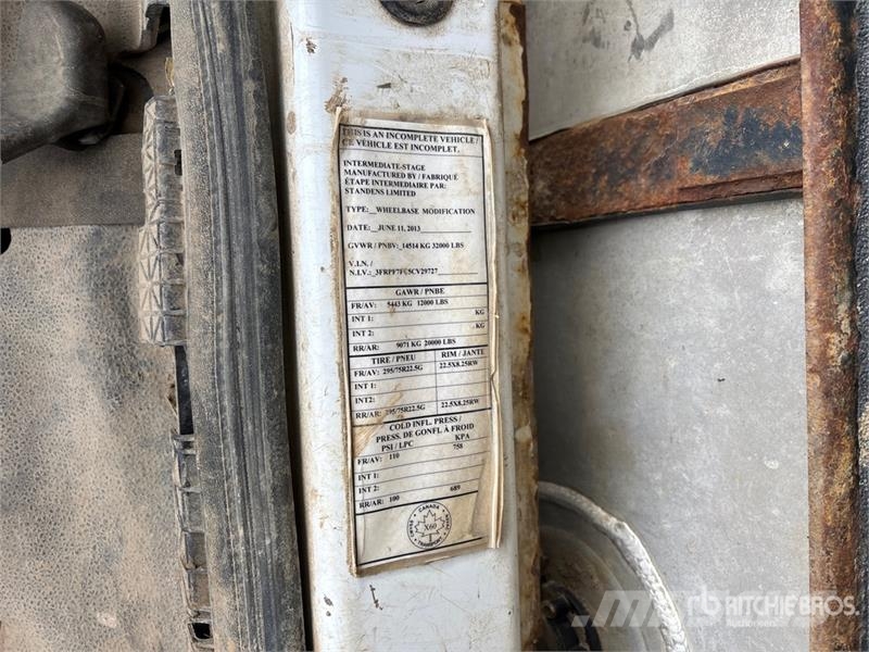 Ford F-750 Kabine i unutrašnjost